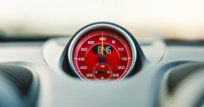 Porsche 718 Cayman 4 clock